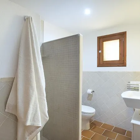 Owl Vallori - 5 Min Walk To The Villa