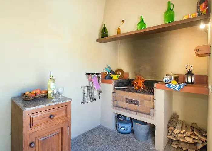 Owl Vallori - 5 Min Walk To The וילה